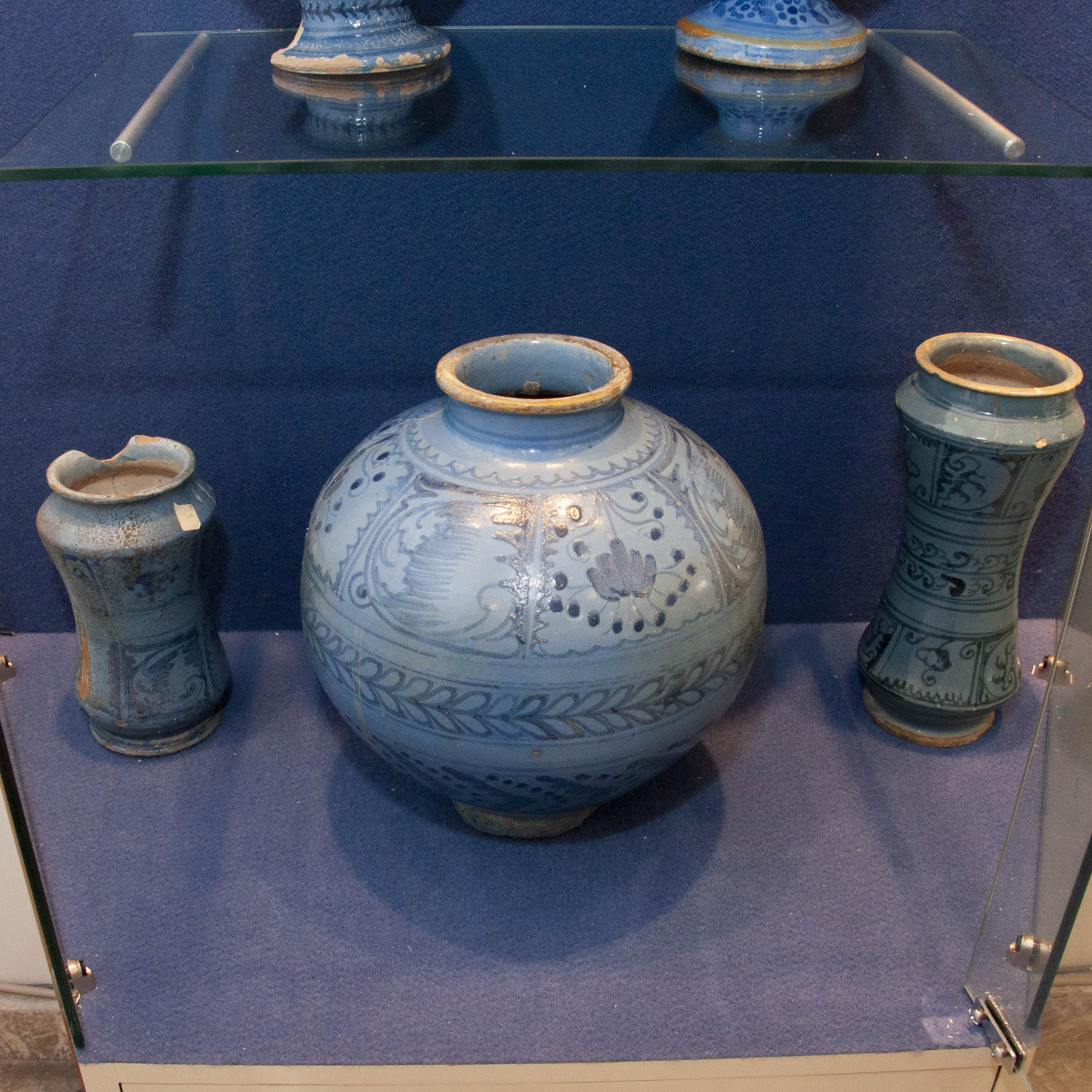 Galleria Zipelli, vasi a smalto turchino (Caltagirone, sec. XVII)