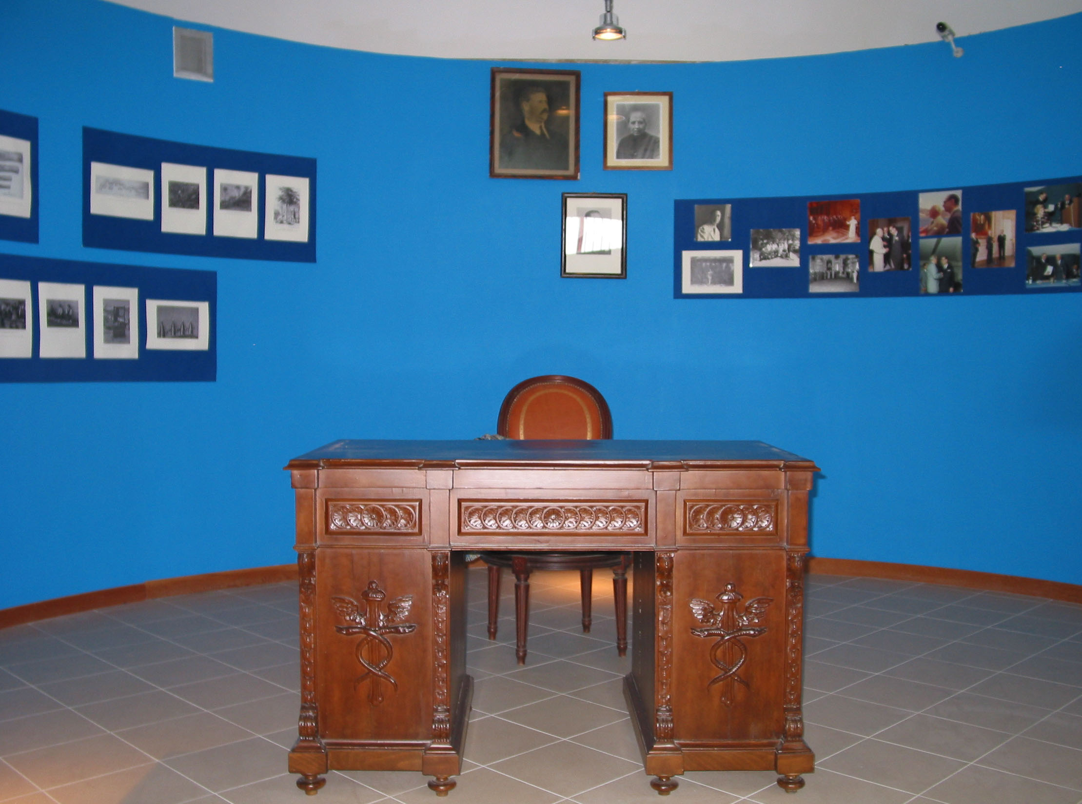 Scrivania Farmacia Imbesi, A. 1880-90