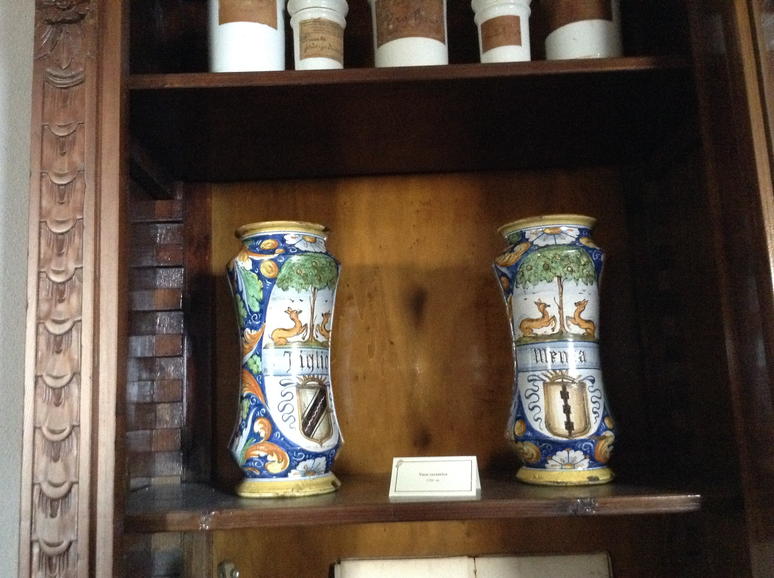 Vasi di farmacia in ceramica, A. 1750