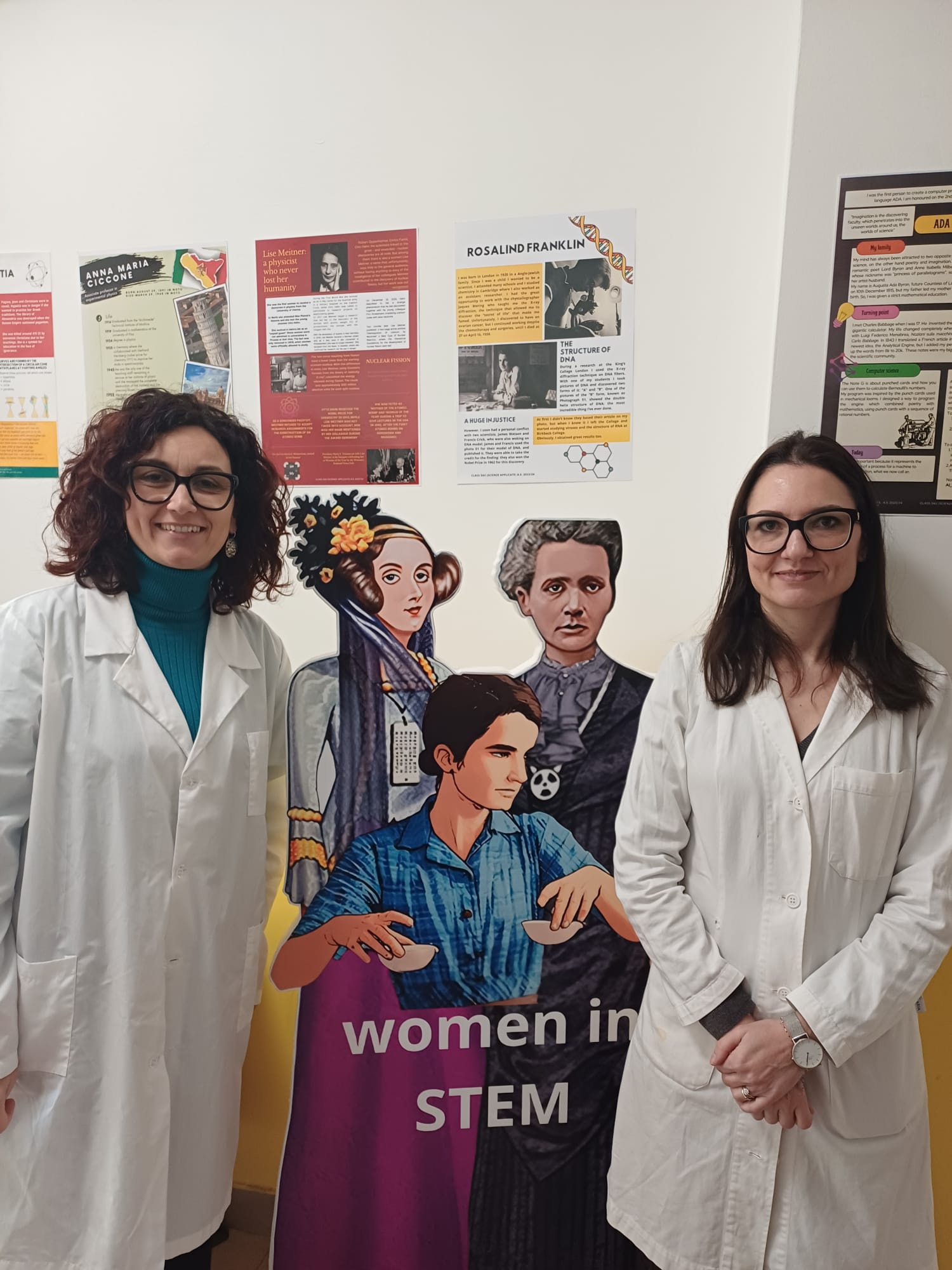 G. Galilei di Spadafora giorno 5 Febbraio.  Seminario: Frontiere della Chimica Moderna, sfide ed opportunità per il futuro  Laboratorio: Lab-to-Life: Il percorso della Chimica dal laboratorio al mondo reale.