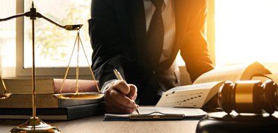 Al via le iscrizioni alle Scuole di Specializzazione in Professioni legali, Area sanitaria e Veterinaria