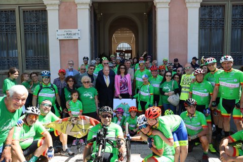 Dal Rettorato la partenza della 9ª edizione del “Giro dei 2 mari con Marzia”